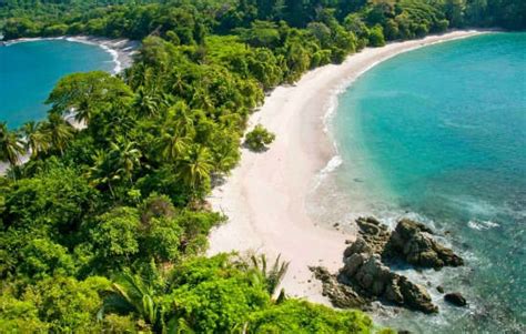 16 Best Beaches In Costa Rica And Where To Stay