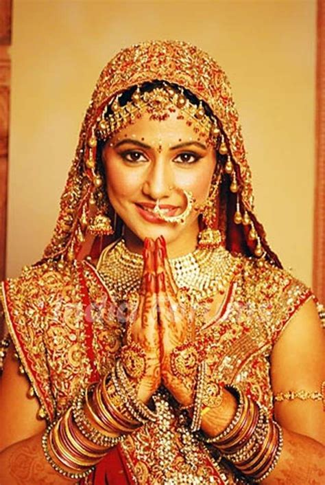 Hina Khan In Yrkkh Media Indian Wedding Fashion Indian Bridal Wear Beautiful Indian Actress