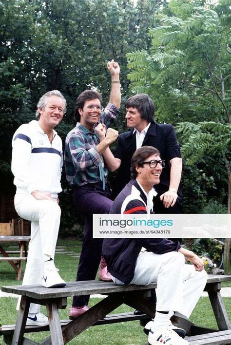 Brian Bennett Cliff Richard Bruce Welch And Hank Marvin Singer And Group Cliff Richard And The Shado