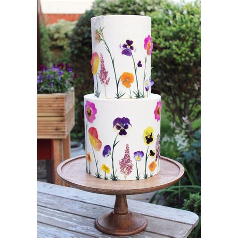 Pressed Edible Flower Wedding Cake Perfect For A Garden Or Outdoor Wedding Cakesd In 2020