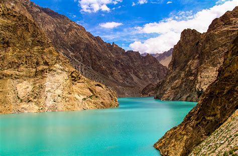 Attabad lake: The most beautiful lake in Pakistan - Earth is Mysterious