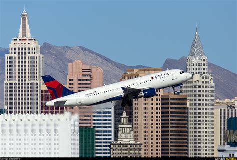 N363NW - Delta Air Lines Airbus A320 at Las Vegas - McCarran Intl ...