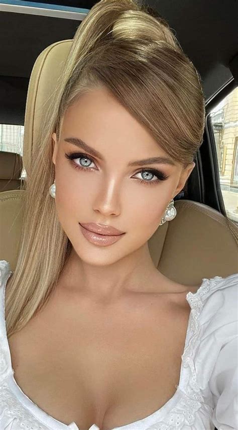 Pin By シルク On Hairstyles ️makeup Beauty In 2021 Blonde Beauty