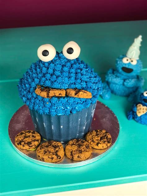 Check spelling or type a new query. Krümelmonster Kuchen - Evelyn im Tortenland