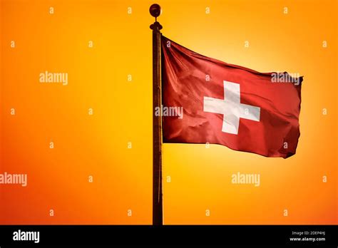 Bandera De Suiza Bandera De Espeleología Con Amanecer Fotografía De