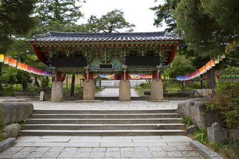 A Brief History Of Beomeosa Temple Buddhist Temple Busan South Korea