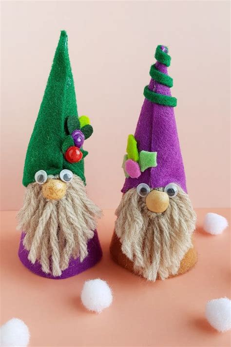 Adorable No Sew Felt Gnomes Christmas Ts Diy Homemade Gnomes