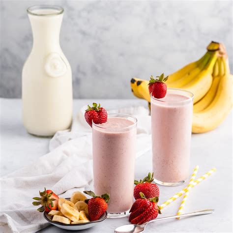 Strawberry Banana Protein Smoothie