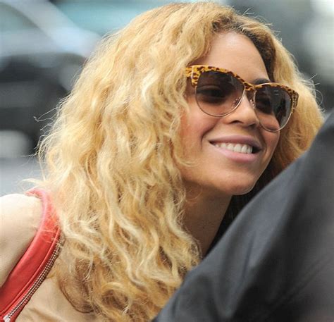 pearl concussion beyonce s cat eye sunglasses