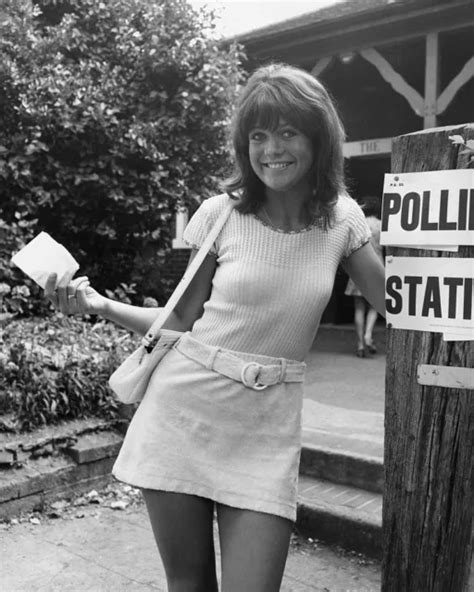 Sally Geeson Carry On Films 10 X 8 Photograph No 39 £300 Picclick Uk