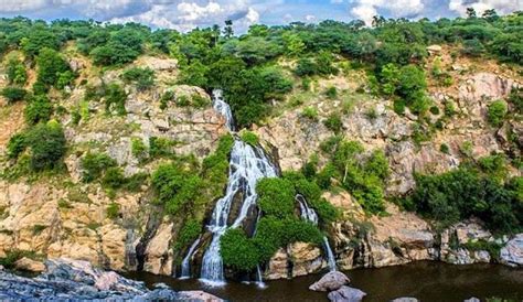 5 Waterfalls Around Bangalore For Those Who Love Monsoon Bangalore