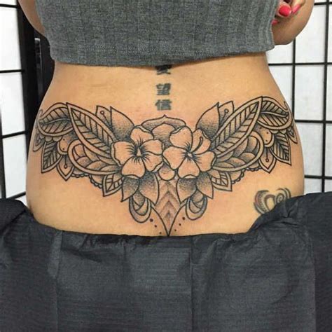 Tatuajes Para Mujer En La Espalda Baja Soy Moda Cover Tattoo Cover