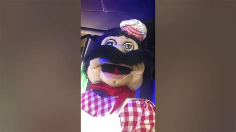 Up Close And Personal With The Chuck E Cheese Animatronics Charlotte