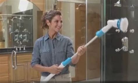 Its 2021 And Tv Adverts Are Still Implying Only Women Clean Huffpost