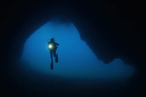 25 Terrifying Deep Diver Horror Stories