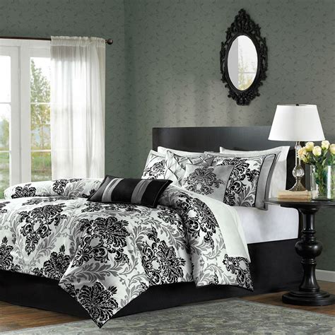Go on and get ready to revive, rejuvenate and restore your room with a new comforter. Queen size 7-Piece Damask Comforter Set in Black White ...