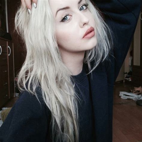 💛dm for promotion and collabs!💌 ❤️best trending hairstyles of all time🔥 🧡100% original followers!!💯💯 💚we don't own these images© (credits given)❣️. white hair on Tumblr
