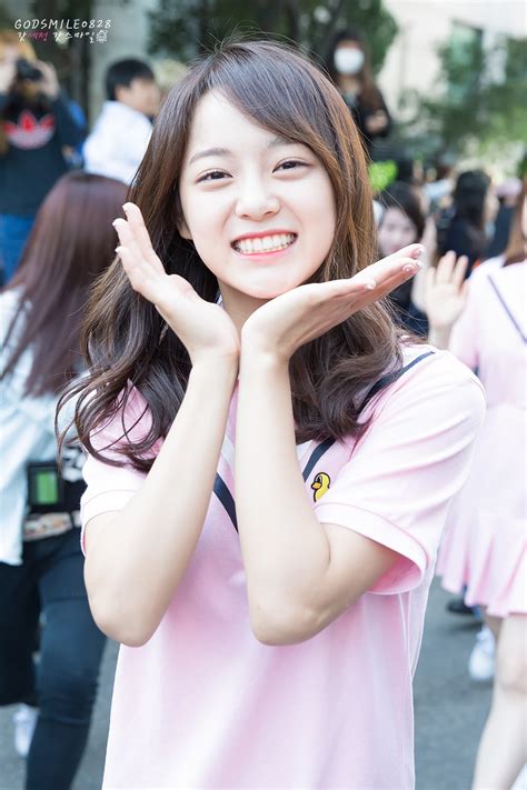 Canım kızçem her şeyiyle mükemmel. Picture of kim sejeong