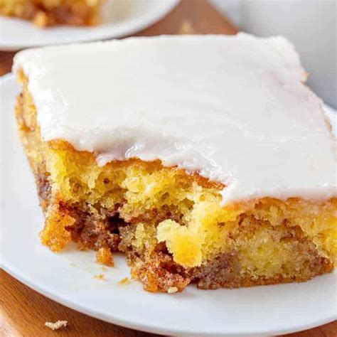 The Best Glazed Honey Bun Cake Video The Country Cook