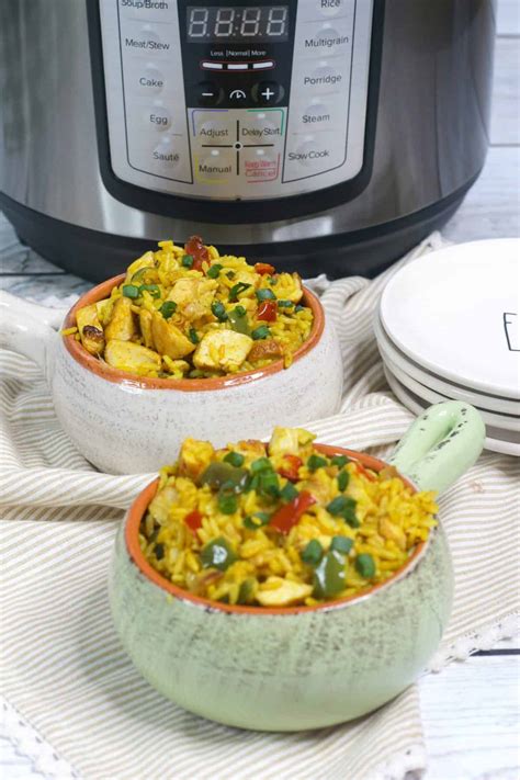When you need a comforting meal but don't have a lot of time, whip up one of these fast pasta recipes. Instant Pot Arroz Con Pollo Recipe - Sweet Pea's Kitchen