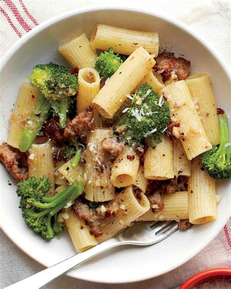 It's easier to make than you might think, and tastes even better than your local restaurant. Emeril's Rigatoni with Broccoli and Sausage Recipe ...