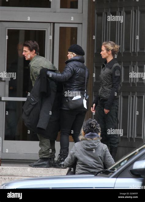 London Uk 2nd February 2013 Tom Cruise And Emily Blunt Filming Scenes Of All You Need Is