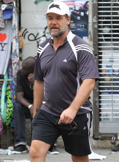 Russell Crowe Free Download Nude Photo Gallery