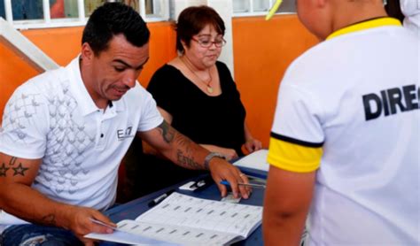 Check spelling or type a new query. Goleador de Coquimbo Esteban Paredes no será vocal de mesa ...