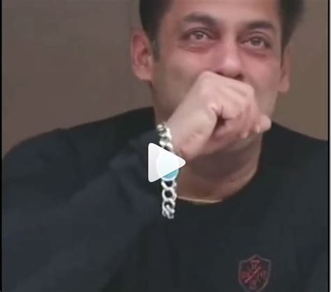 Video Of Salman Khan Crying On His Birthday Goes Viral Orissapost