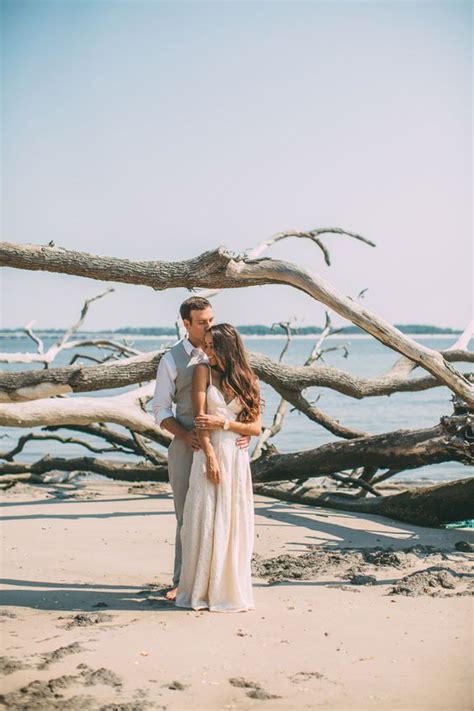 30 romantic beach engagement photo shoot ideas page 3 of 3 deer pearl flowers