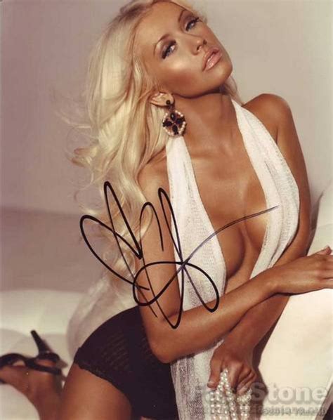 Christina Aguilera Autographed Signed 8x10 Photo Picture Reprint
