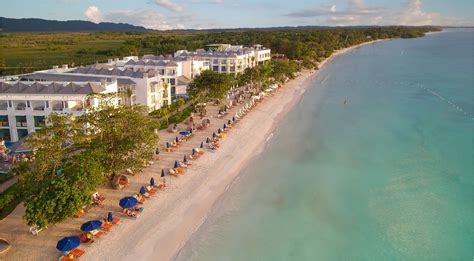 Featured Resort Spotlight Azul Beach Resort Negril All Inclusive