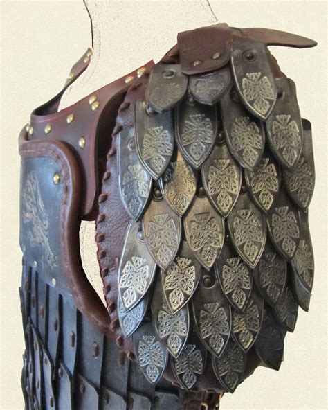 Scale Pauldrons On Leather Armour Pauldron Leather Armor Larp Armor