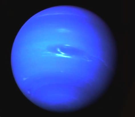 Ketika planet melakukan satu kali pergerakan mengelilingi matahari, maka pergerakan tersebut disebut dengan revolusi. Susunan Tata Surya Lengkap Beserta Gambar Dan ...