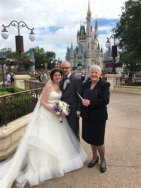 Disney Wedding Officiant | Orlando | Lovely Ceremony