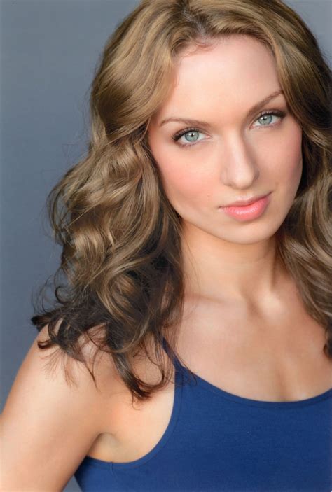 The car company is searching for a woman of any. Chloe Tuttle (Charter commercial girl) | Beautiful face ...