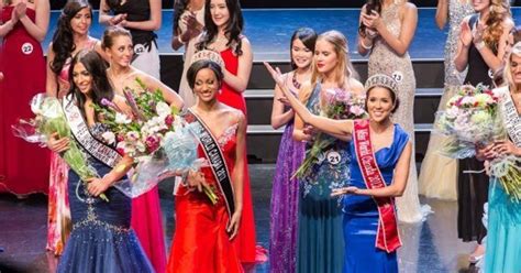 Miss World Canada Winner Helps Youth In Need Photos Huffpost