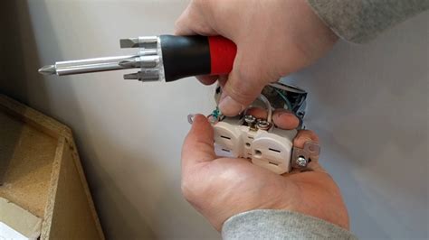 How To Install A Receptacle Or Outlet Sideways Or Horizontally Youtube