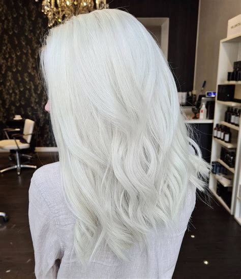 43 Examples That Prove White Blonde Hair Is In For 2023