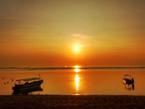 Pantai Di Bali Yang Bagus Untuk Sunrise Tukangpantai