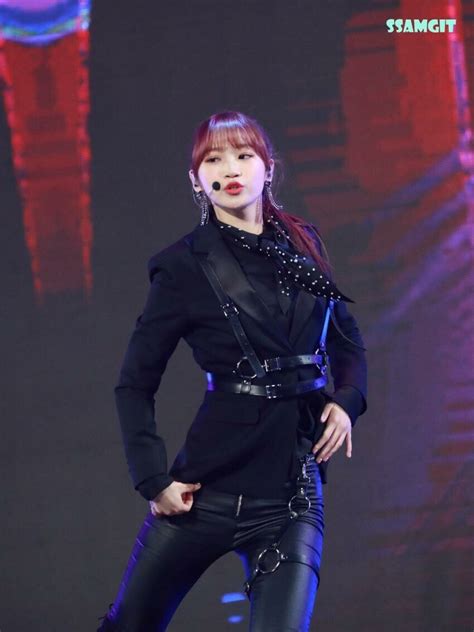 She ranked #10 on the finale , making her a member of iz*one. 아이즈원 김채원 블랙위도우 - KPOP IDOL.NET