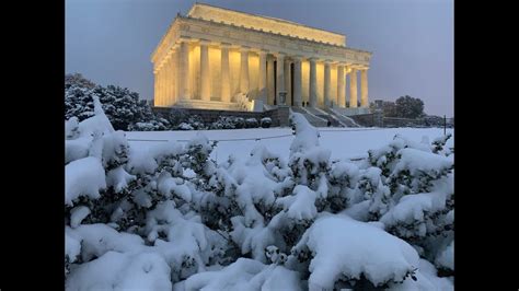 Winter Storm Dumps Snow On The Washington Dc Area On