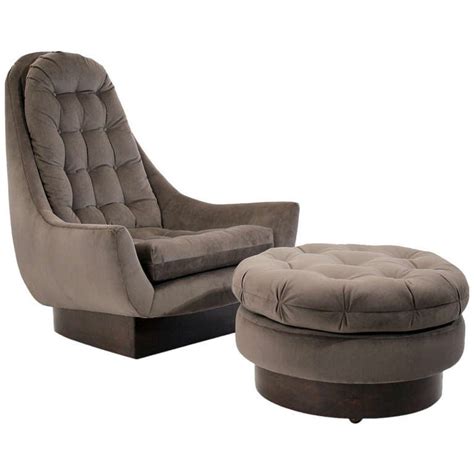 Inspired by an iconic design duo, our amala reclining swivel chair and ottoman deliver all the comfort, quality and sophistication their predecessors do, but at an extraordinary value. Swivel Lounge Chair and Ottoman at 1stdibs