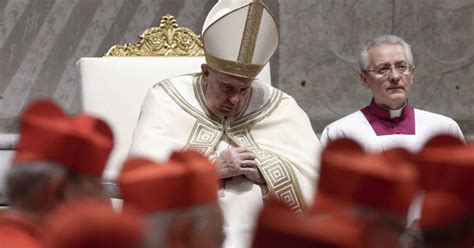 Pope Francis Marks New Year As Vatican Prepares To Mourn Benedict Cbs