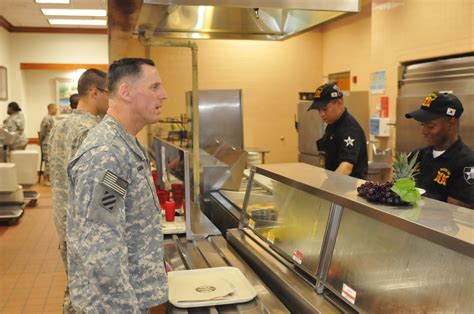 Maj Gen Vandal Visits Thunder Inn To Talk To 70th Bsb Soldiers