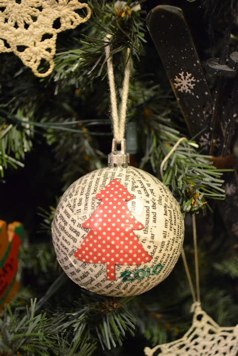 25 Easy Paper Christmas Ornaments You Can Make at Home - MagMent