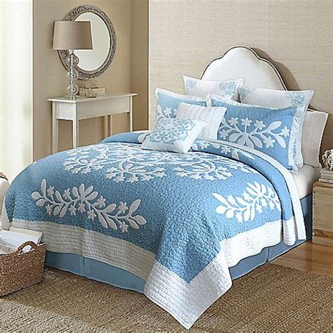 Viaje nostalgia offers timeless spanish language decorative accents that highlight our unique culture. Nostalgia Home® Kayla Quilt | Hawaiian quilts, Bed spreads ...