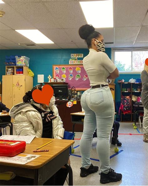 Art Teacher Criticized For Distracting Students With Her Curvy Shape