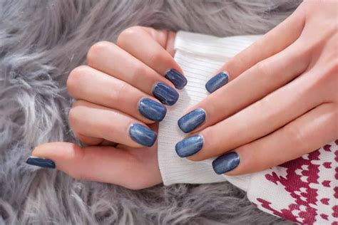 The Best Fall Nail Colors To Elevate Your Style