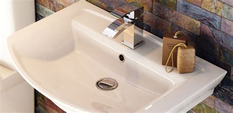 Plumbing supply lines in manufactured homes will rarely be inside a wall so you won't need to worry too much about damage to walls. How To Fix A Gurgling Bathroom Sink Uk - Artcomcrea